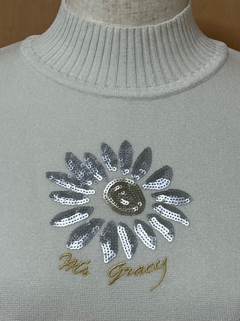 【特別価格】エムズグレイシー未使用お花ポイントニット40