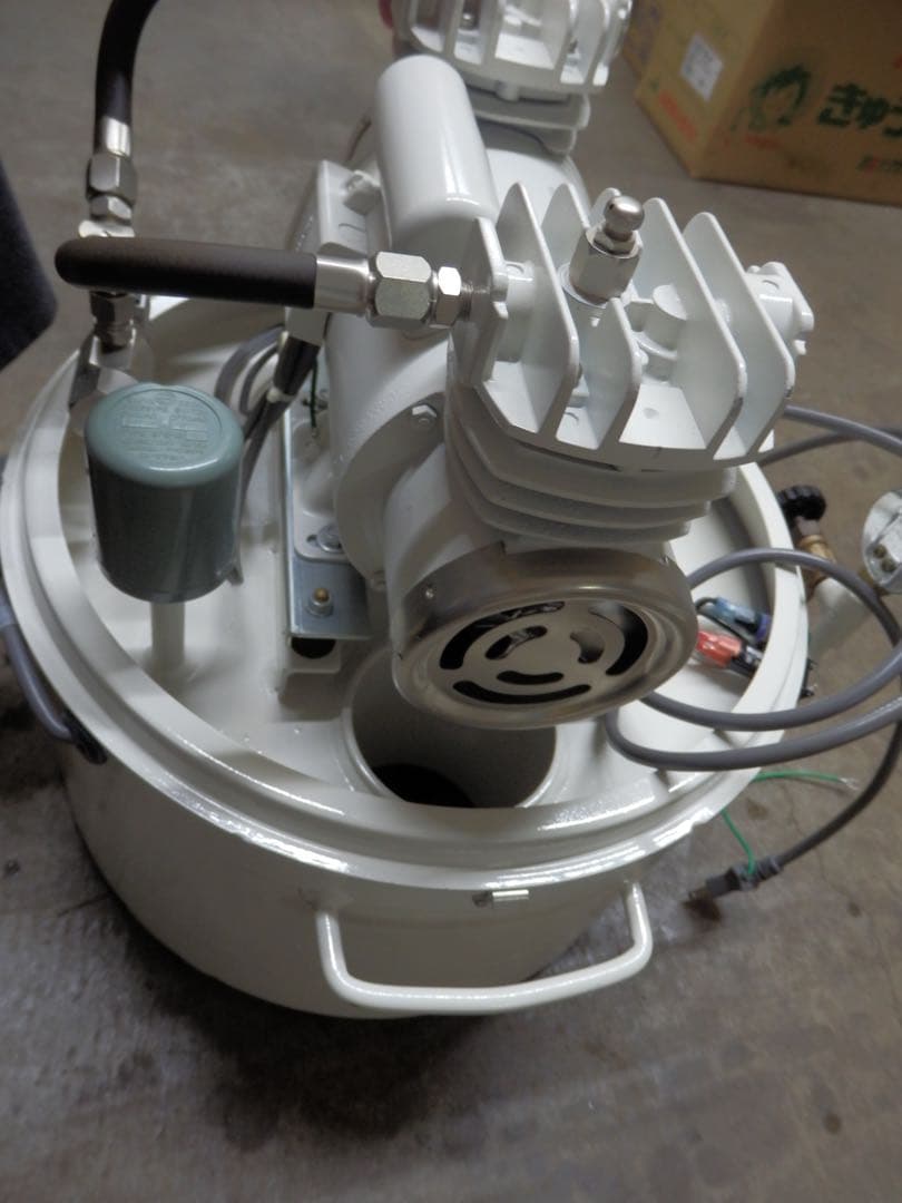 HOHMI(ホーミ・八重崎空圧)低騒音オイルレスコンプレッサー YC−4F