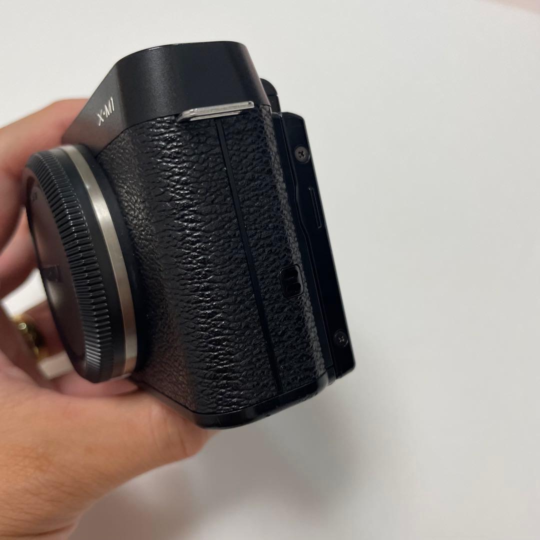 【 美品 】FUJIFILM X-M1 ブラック フジフィルム