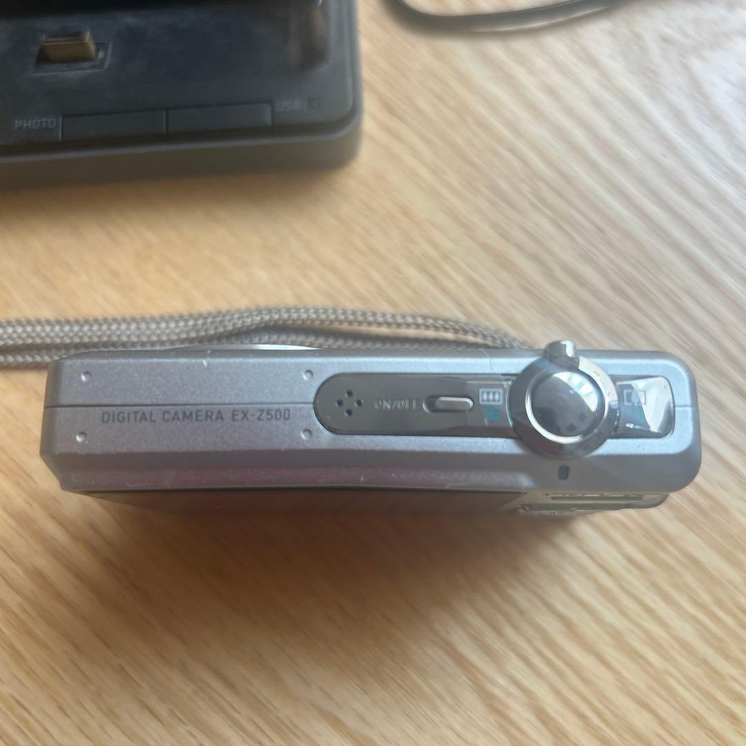 CASIO EXILIM EX-Z500 デジタルカメラ
