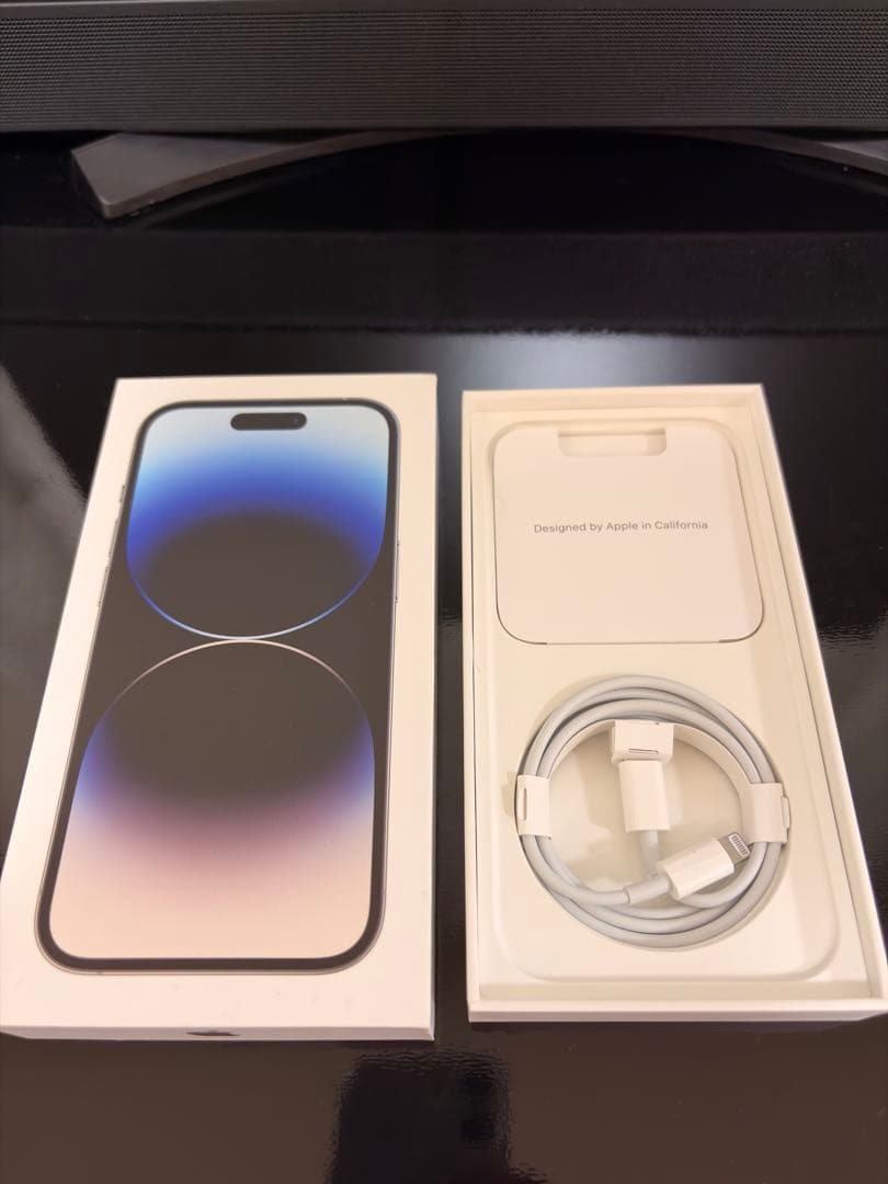 Apple iPhone 14 Pro シルバー 本体 SIMフリー