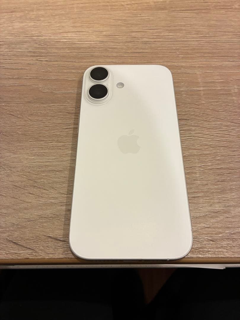 Apple iPhone16 128GBホワイト 本体