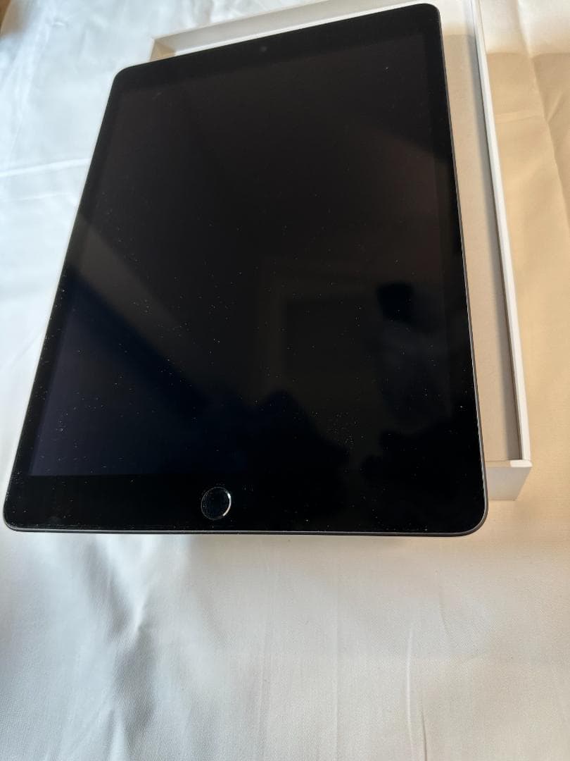 iPad 第9世代 256GB スペースグレイ 初期化、クリーニング済