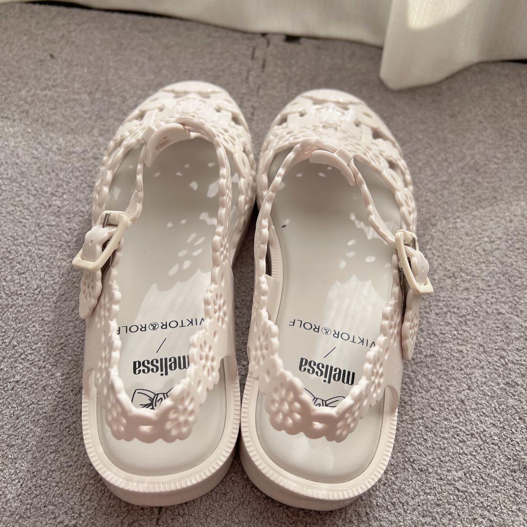 『melissa×VICTOR&ROLF』コラボサンダル
