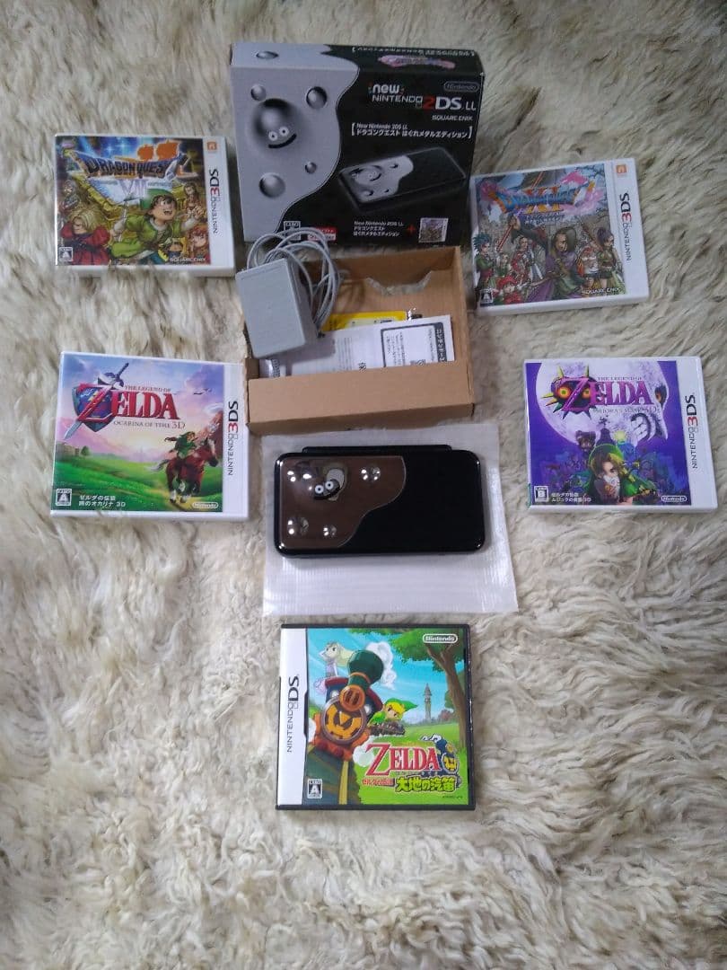 NEWニンテンドー2DSLL はぐれメタルエディション Nintendo 任天堂