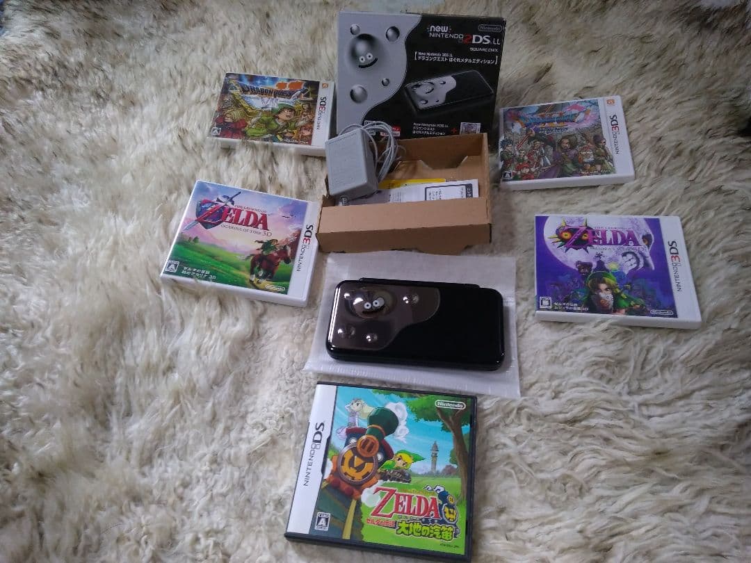 NEWニンテンドー2DSLL はぐれメタルエディション Nintendo 任天堂