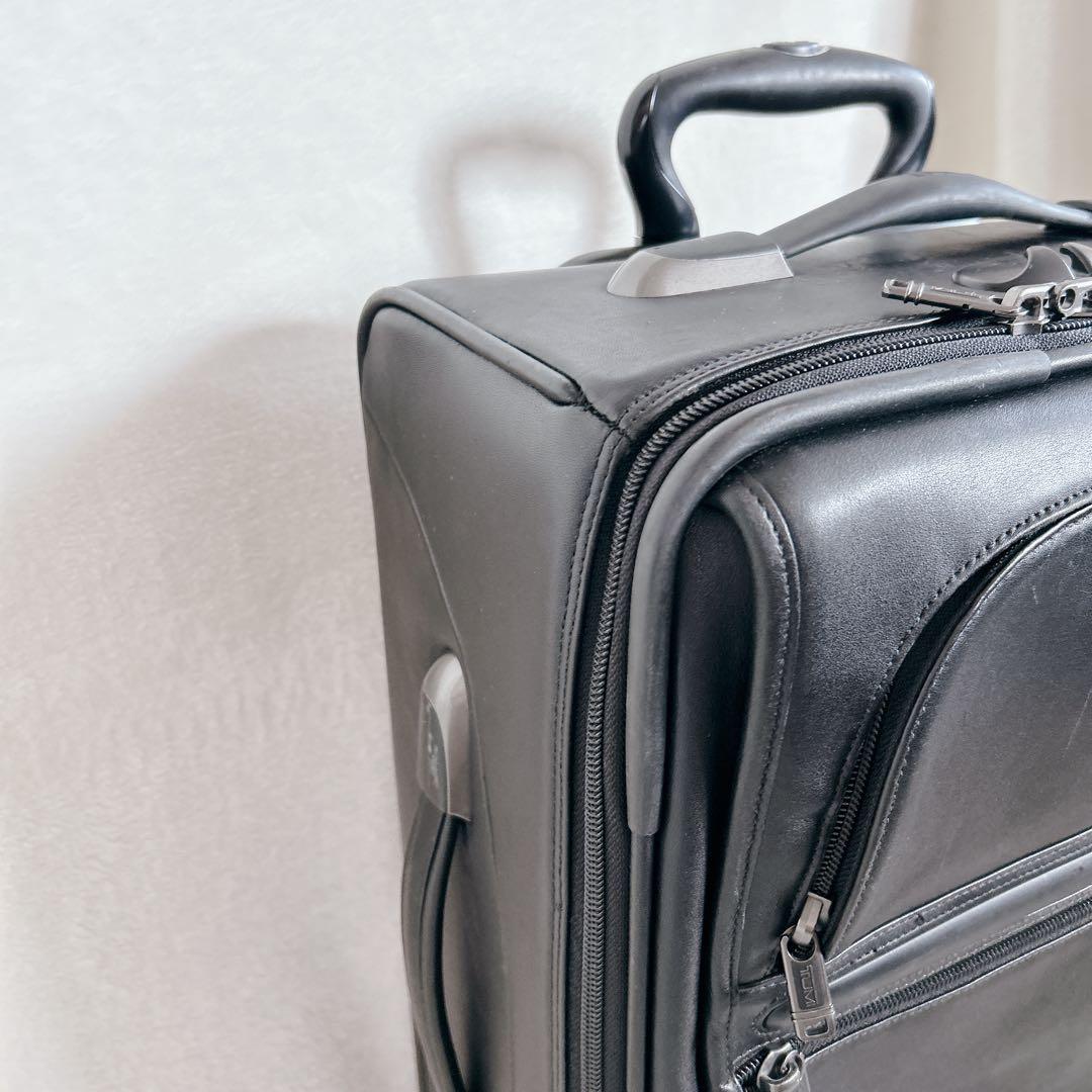 美品 TUMIトゥミ オールレザーキャリーバッグ 92000D4 日本未発売