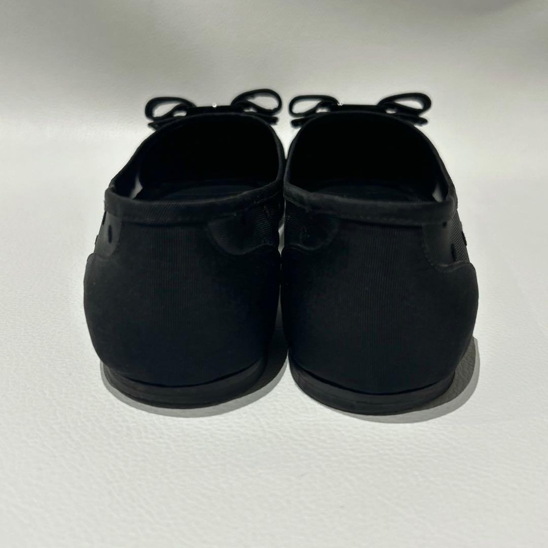 サルヴァトーレフェラガモ ヴァラ ドット フラットシューズ 黒 5.5D