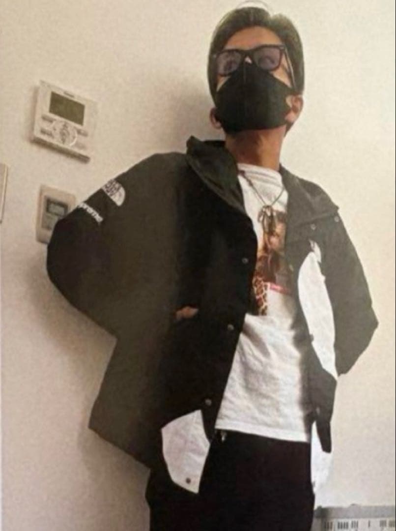 コ*君様 キムタク着　Supreme The North Face マウンテンジ