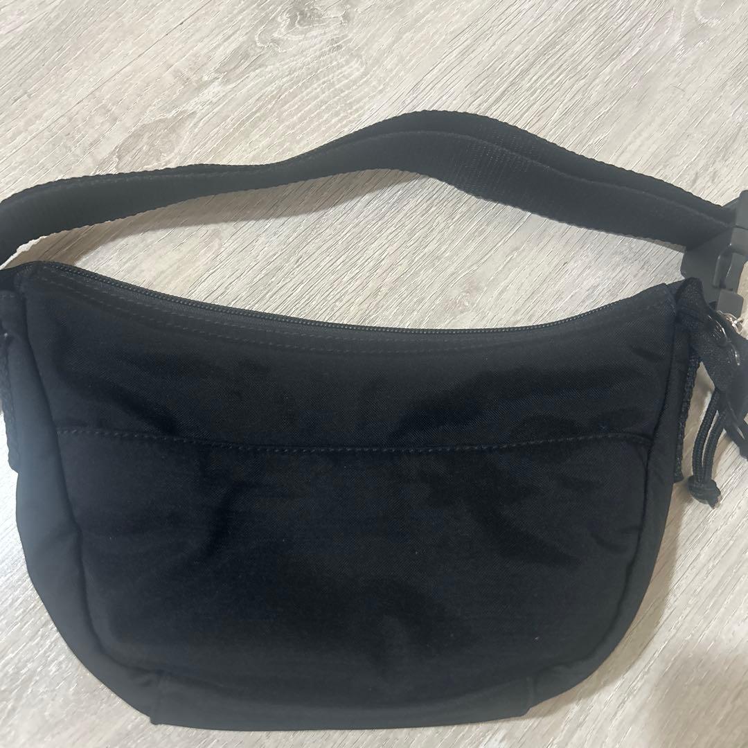 BALENCIAGAボディバッグ