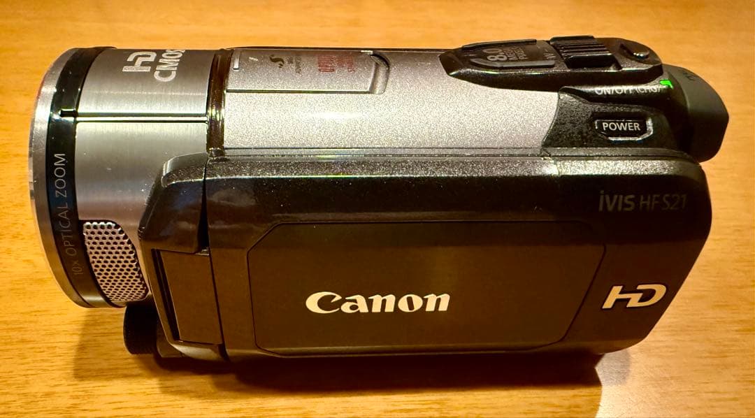 HDビデオカメラCanon iVIS HF S21