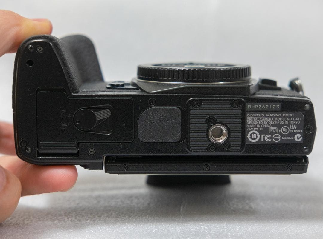 【美品】OLYMPUS E-M1 レンズ付