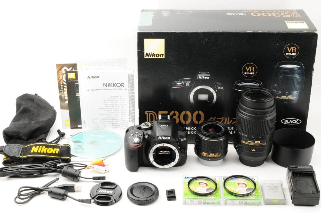 ■美品■ ニコン　Nikon D5300 ダブルズームキット 《S数 3047回
