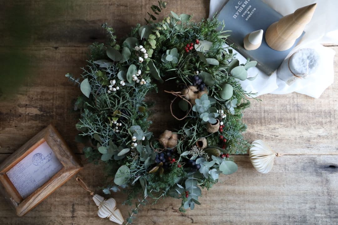クリスマスリース、ドライフラワー、グリーンリース、針葉樹