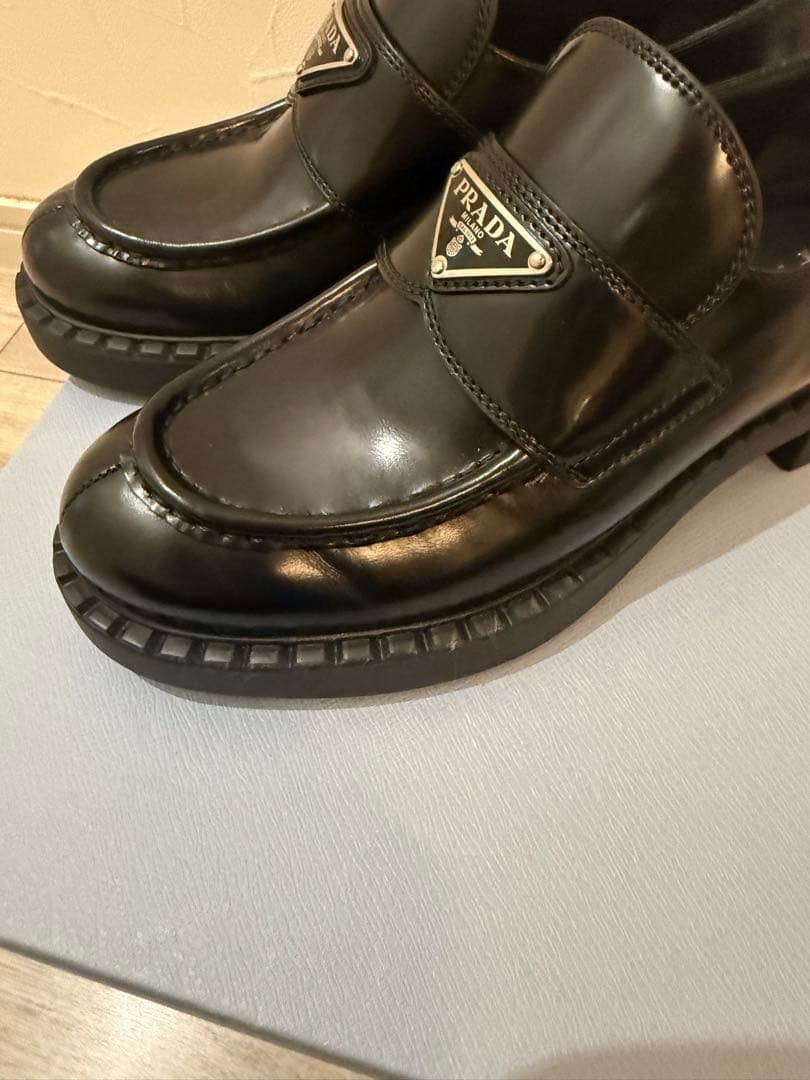 PRADA プラダ　チョコレートブラッシュドレザー　ローファー　38