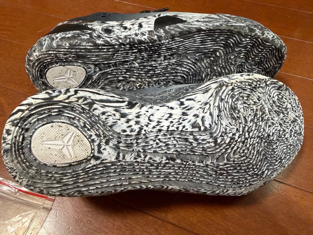 ナイキ コービー Nike Kobe 9 EM （GS） 24.5cm