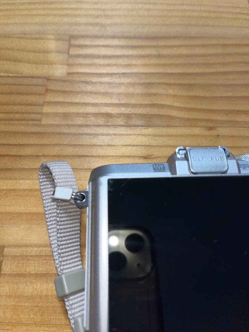 OLYMPUS PEN E-PL8 ホワイト