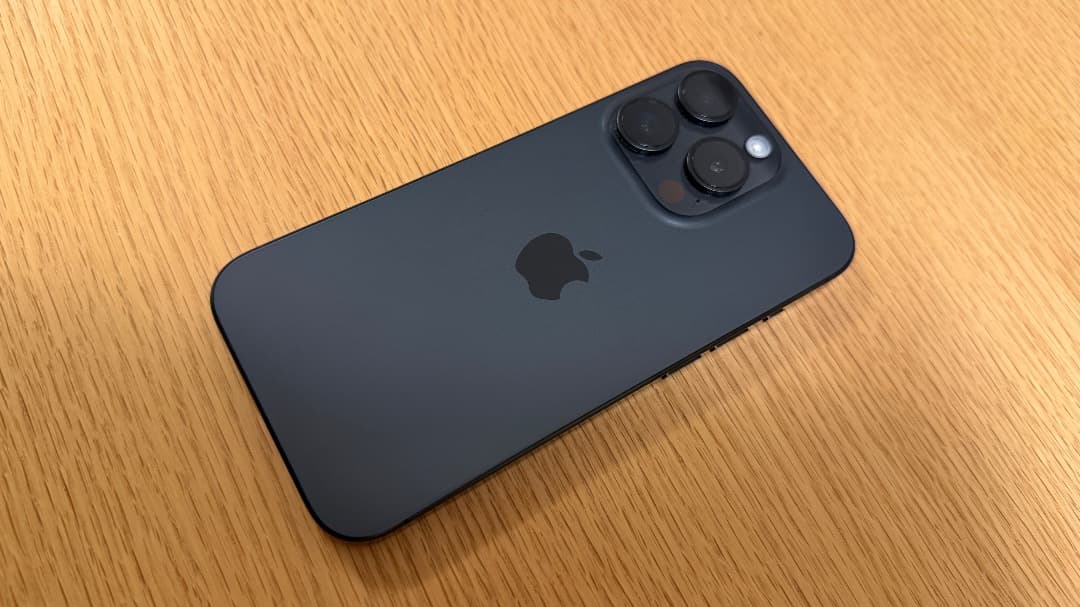 iPhone15 Pro 256GB ブラックチタニウム SIMフリー