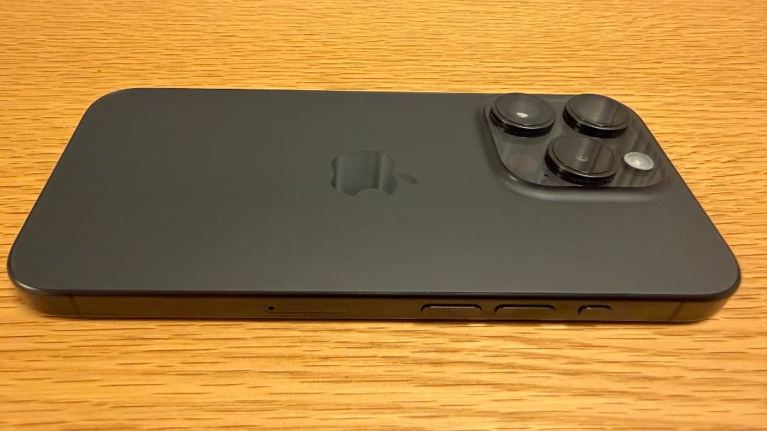 iPhone15 Pro 256GB ブラックチタニウム SIMフリー