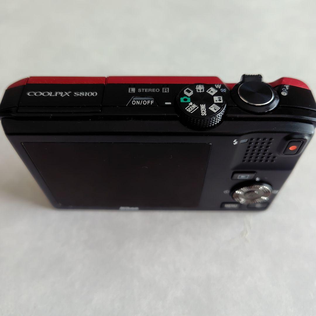 Nikon COOLPIX S8100 赤