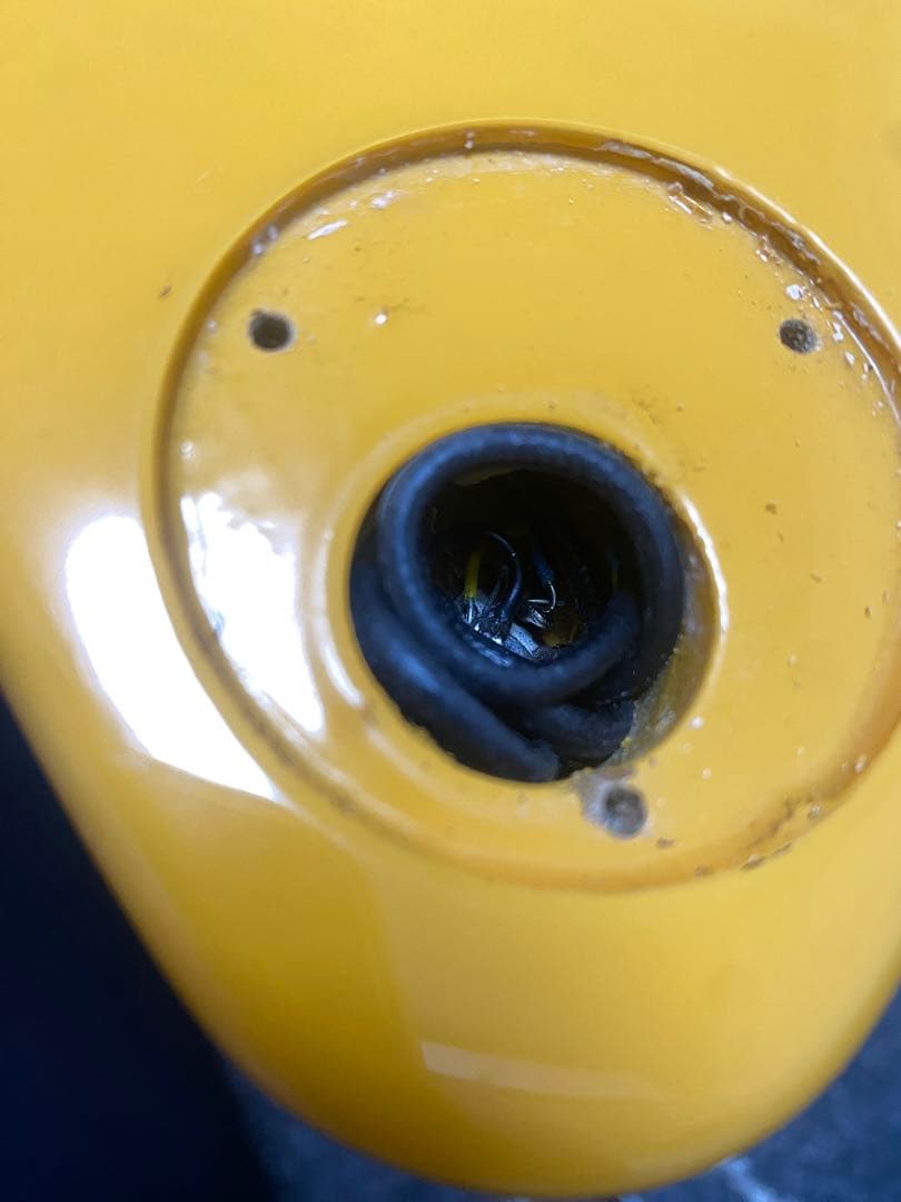 ROCKSON イエロー　チキータレプリカ　バックトゥザ・フューチャー