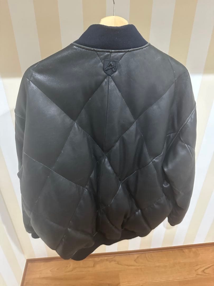 アヴィレックス　レザージャケット ブラック