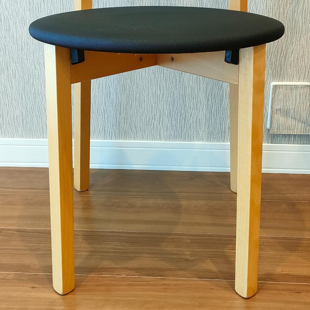 カリガリス　ダイニングチェア　2脚セット　スタッキングチェア