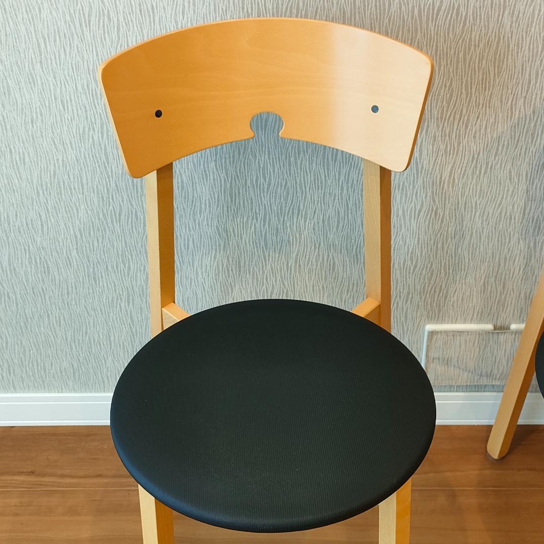 カリガリス　ダイニングチェア　2脚セット　スタッキングチェア