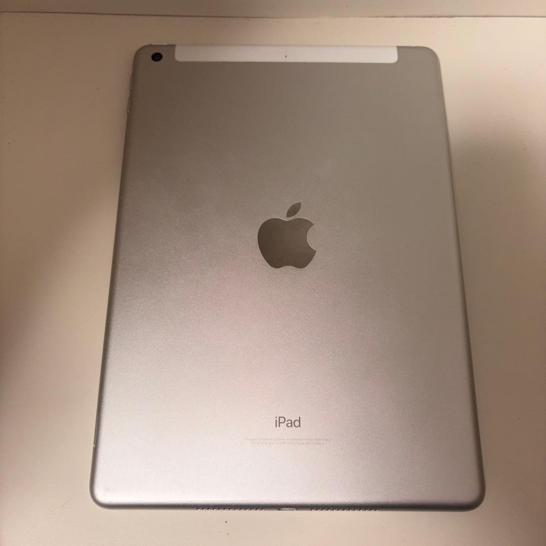 iPad (第5世代) WiFi＋Cellular