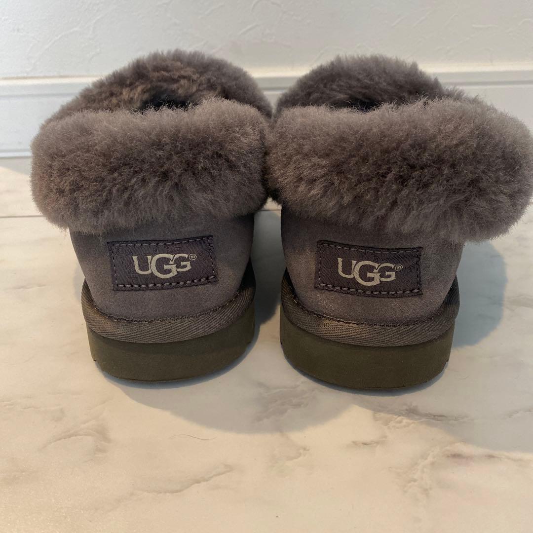 UGG 22cm 室内のみ使用　ムートン　スエード スリッポン　スリッパ