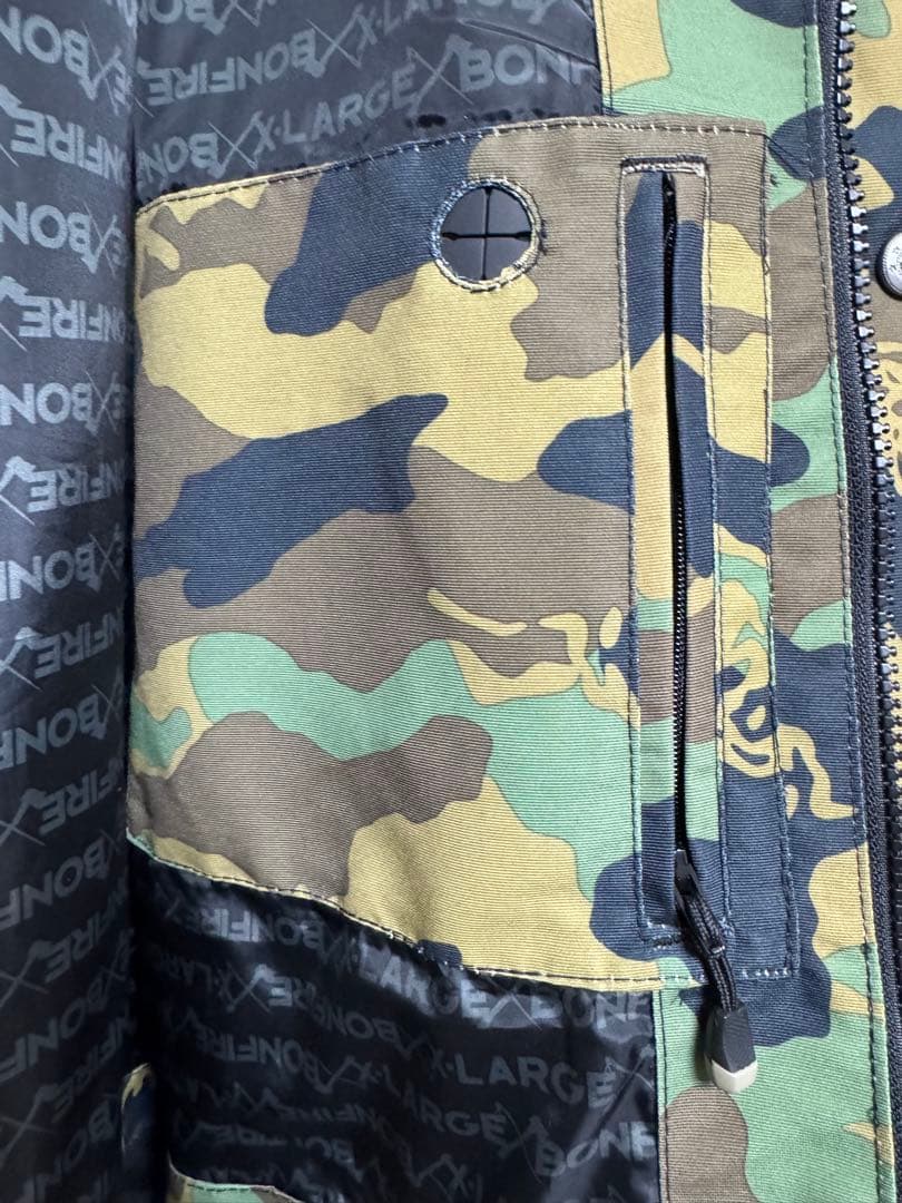 XLARGE BONFIRE スノボジャケット M 迷彩 コラボ スノーウェア