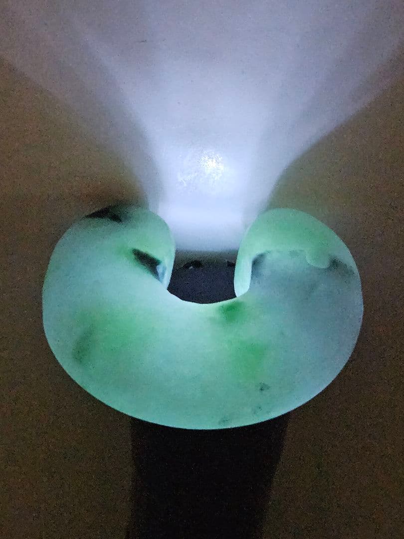 H 特大 飛龍 翡翠勾玉　　☆12,000円☆