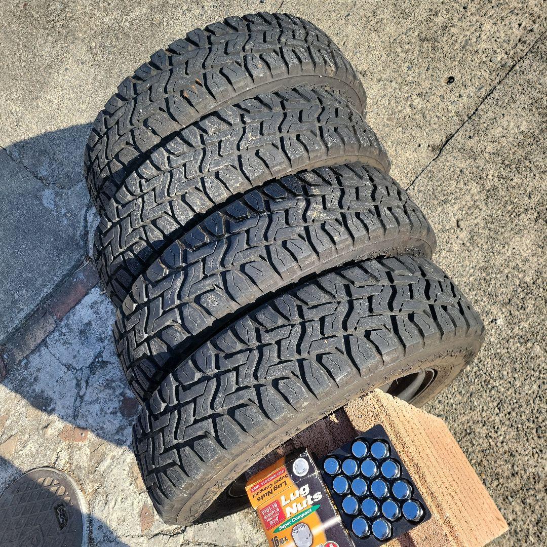 デイトナホイル12インチ タイヤ付き！メッキナット付き！ 4本セットです。