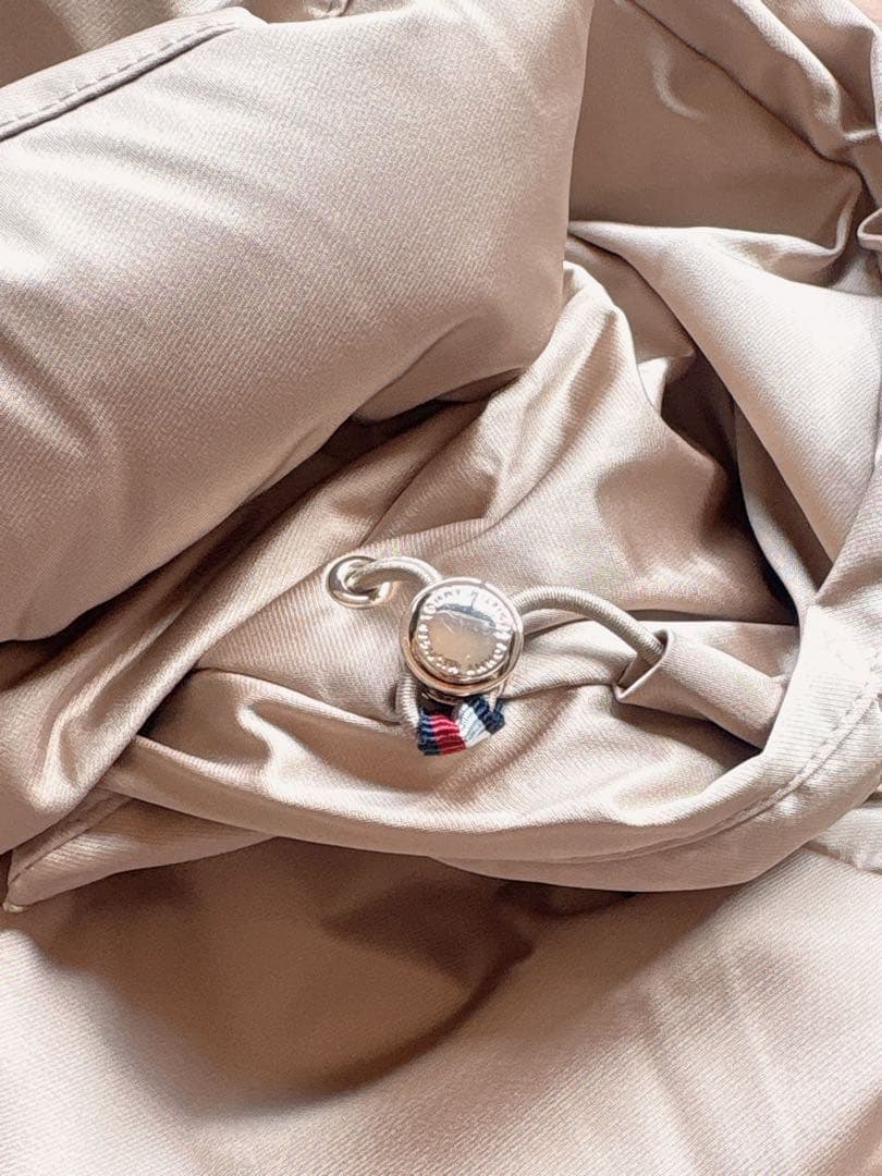 Mサイズ   サテン ダウンジャケット ベージュ