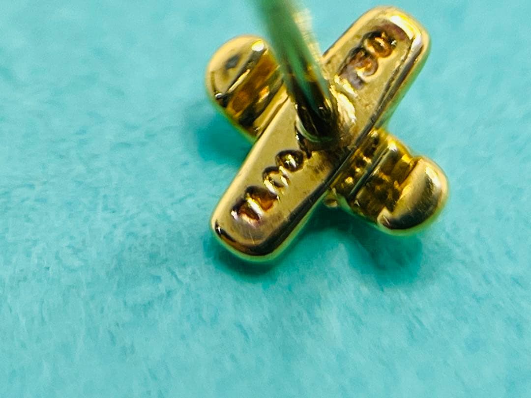 c920 ティファニー　クロス　ステッチ　AU750 k18 YG ピアス　片耳