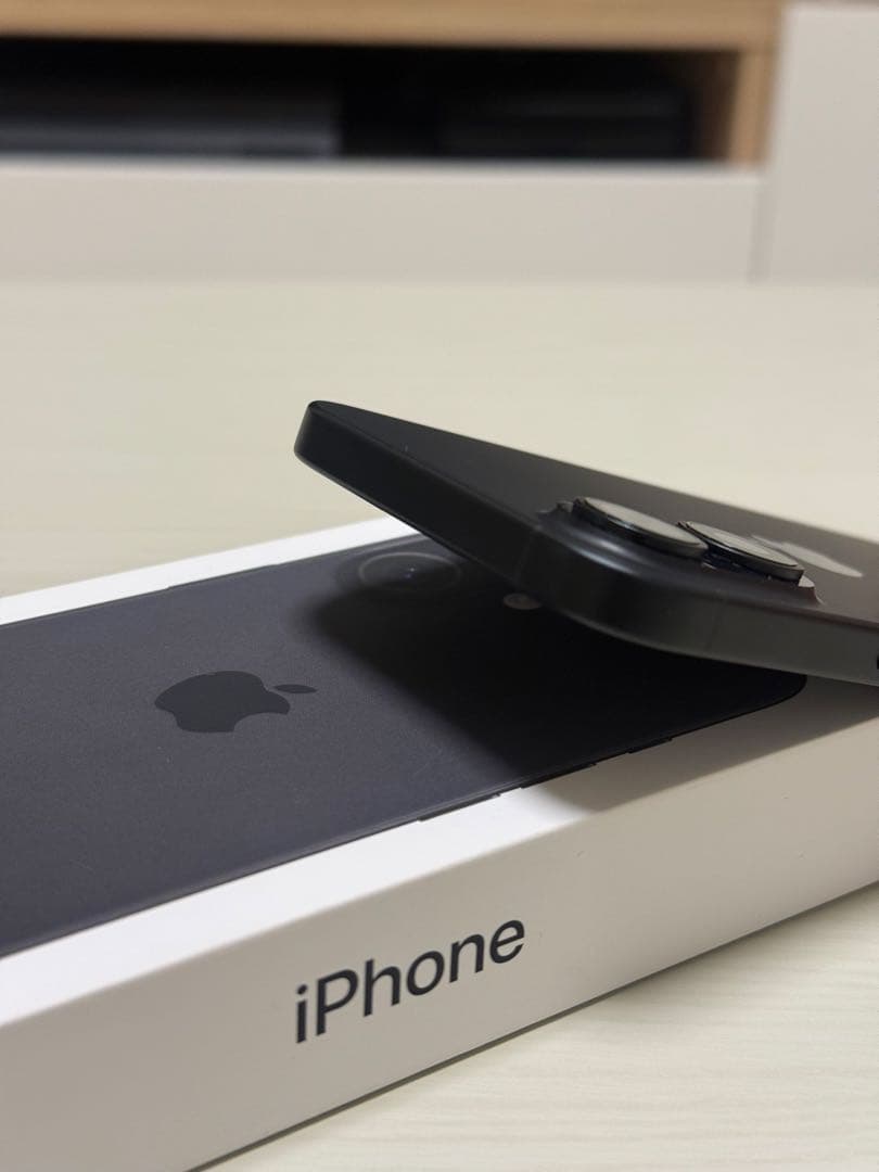 iPhone 16 256GB 本体 ブラック SIMフリー 付属品、箱付き