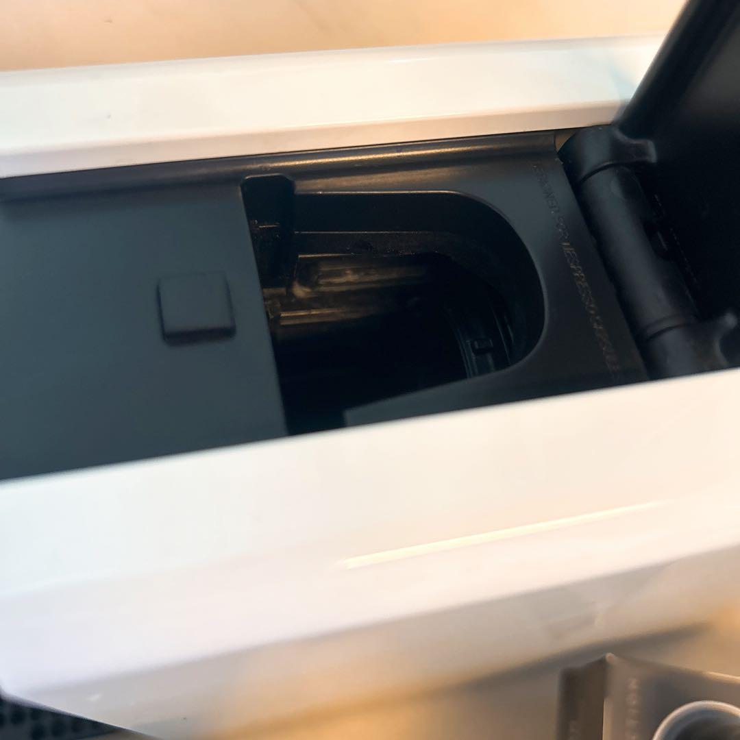 ネスプレッソ カプセル式コーヒーメーカー　C30 おまけつき