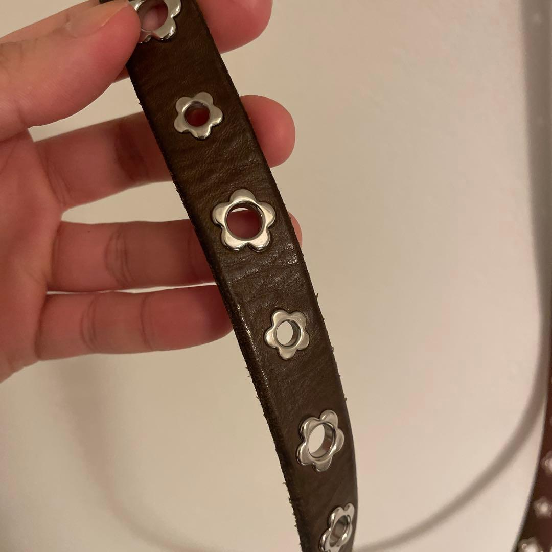ブラウンレザーベルト 花型穴付き