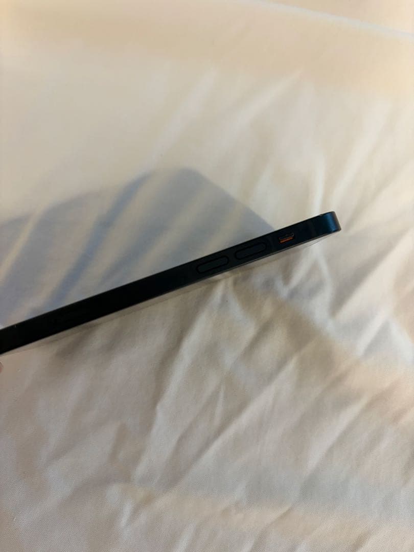 Apple iPhone 13 mini ミッドナイト　本体・箱