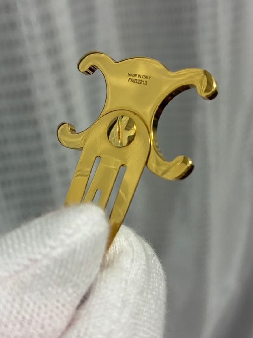 セリーヌ　ヘアピン　1個