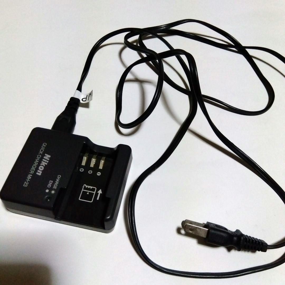 【値下げ】Nikon カメラ《D5000》＆ストロボ《SB-800》