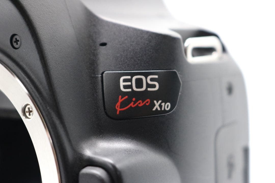 美品 【Canon EOS Kiss X10 ダブルレンズセット】 安心保証あり