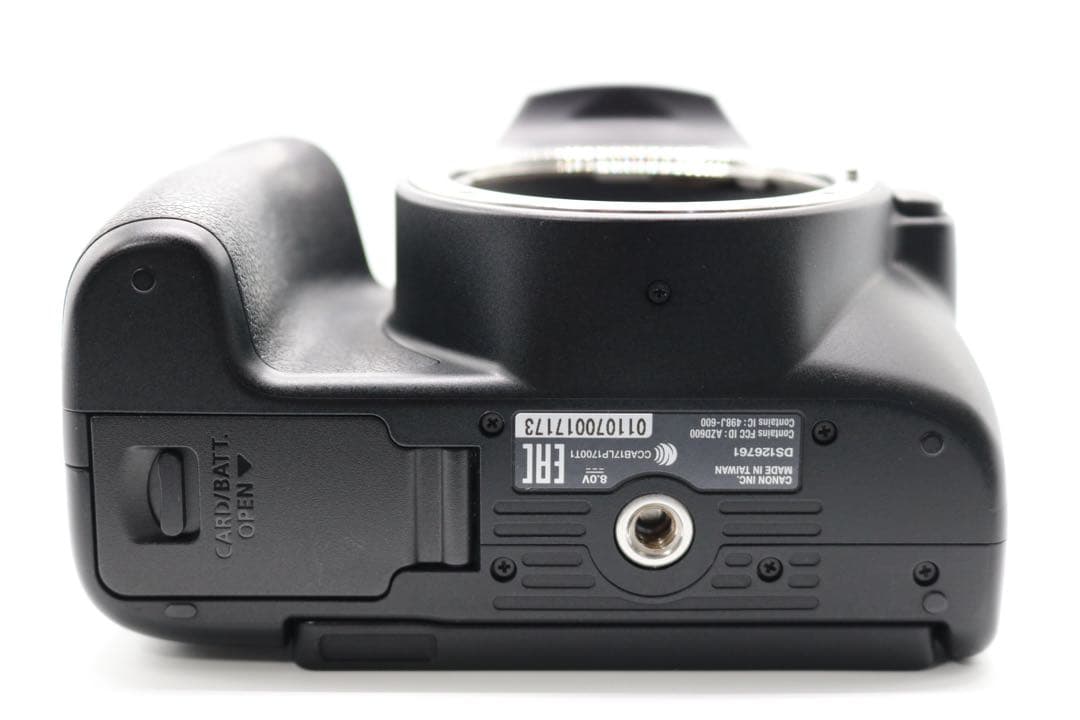 美品 【Canon EOS Kiss X10 ダブルレンズセット】 安心保証あり