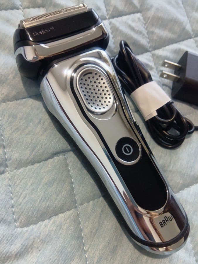 ブラウン最高峰Series9 洗浄器対応モデル 新品未使用❣️