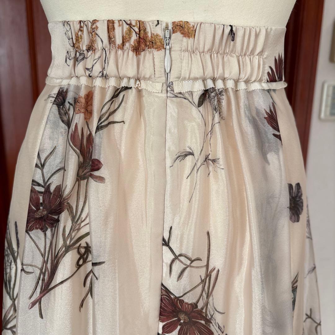 FRAY I.D ボタニカルプリントシアータックスカート フレイアイディ