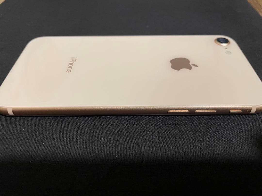 iPhone 8 64GB SIMフリー