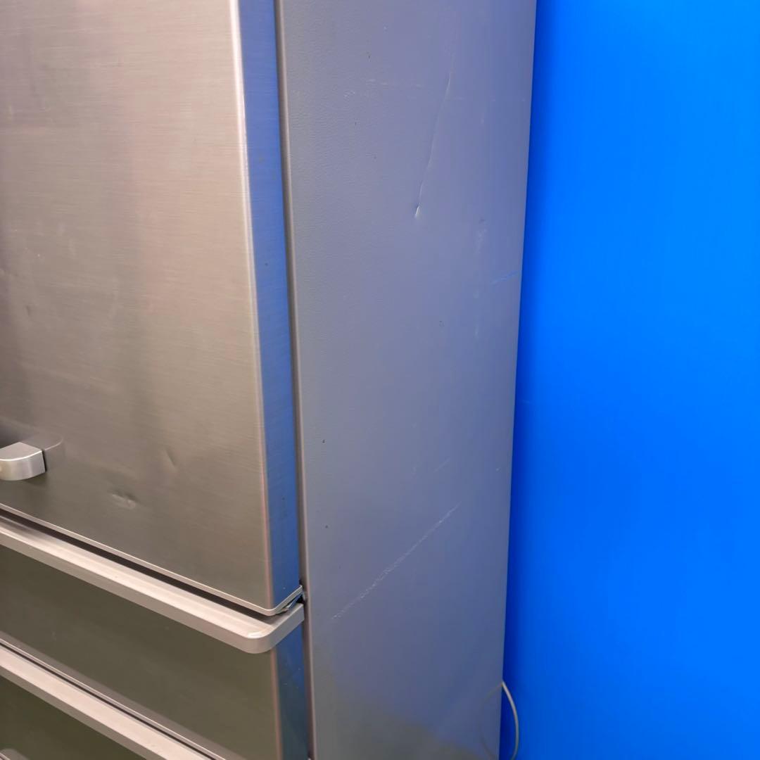 657 4ドア　関東　真ん中野菜室　大型冷蔵庫　ファミリー向　300L〜400L