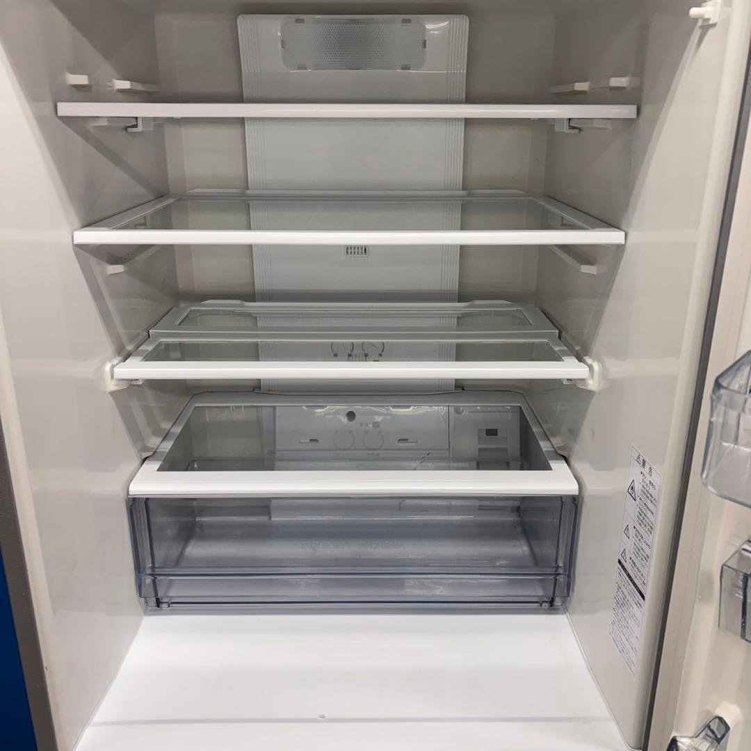 657 4ドア　関東　真ん中野菜室　大型冷蔵庫　ファミリー向　300L〜400L