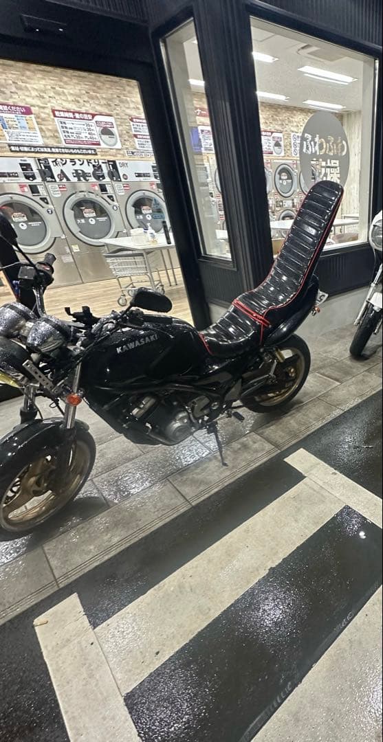 バリオス2三段シート