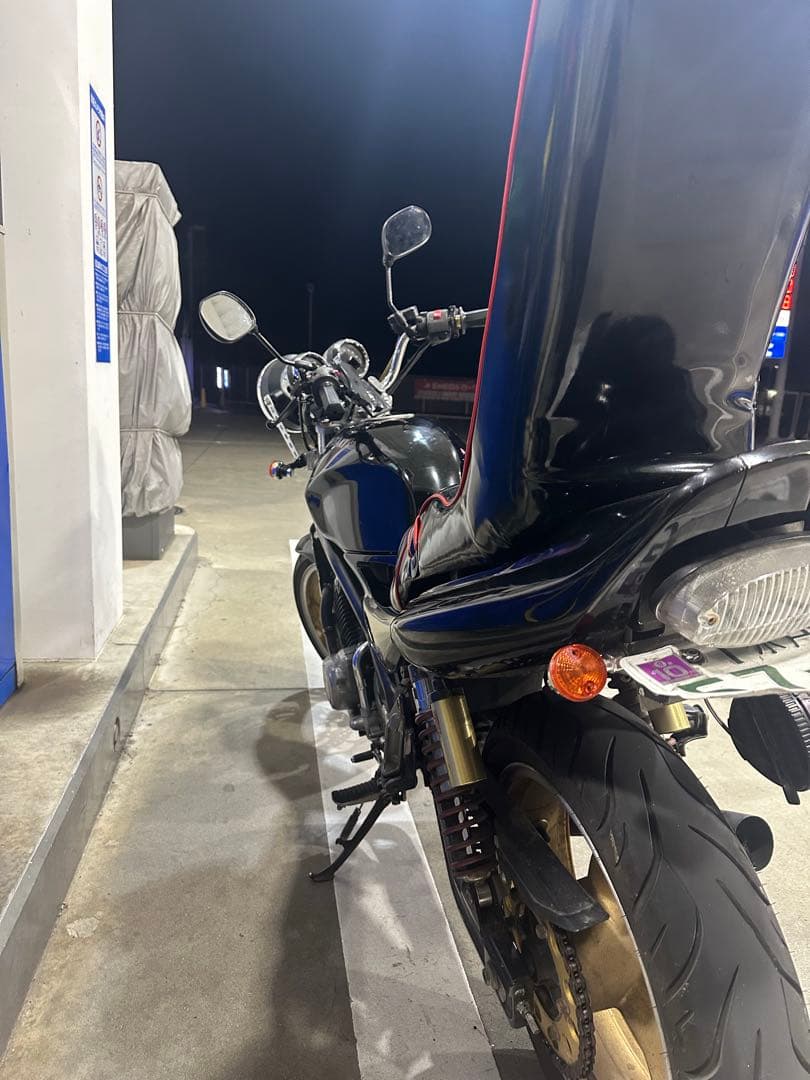 バリオス2三段シート